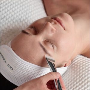 Ansiktsbehandling Face Formula Signaturbehandling 45 min
